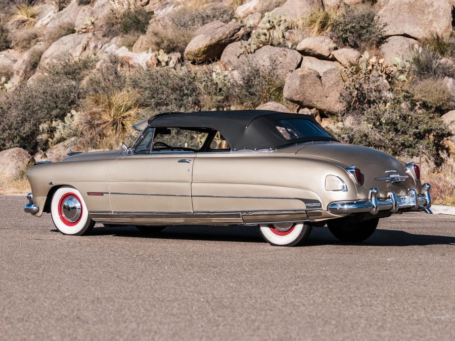  Hudson Custom Commodore Eight Convertible Brougham 1950 года  (фото 16 из 21)